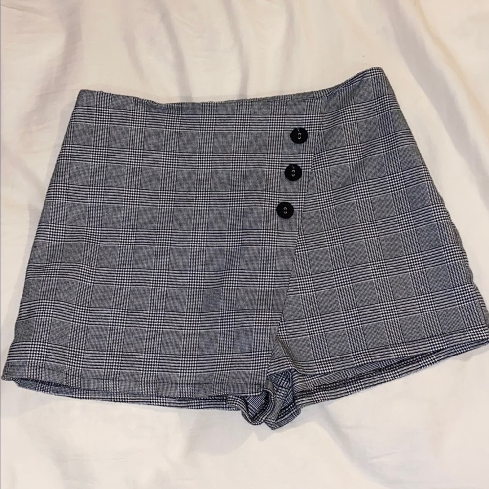 Short-skirt